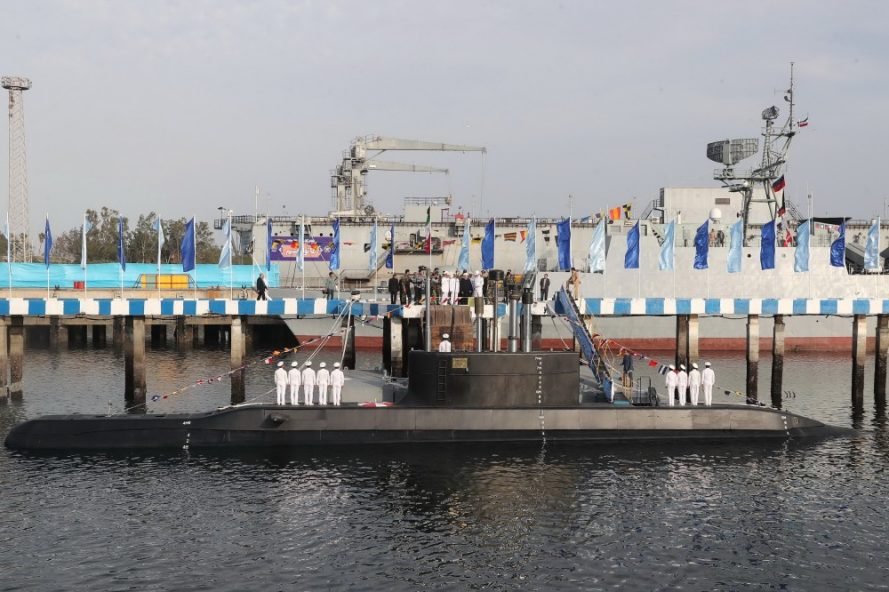 Iran’s new submarine, sestroyer participating in naval drills in Persian Gulf