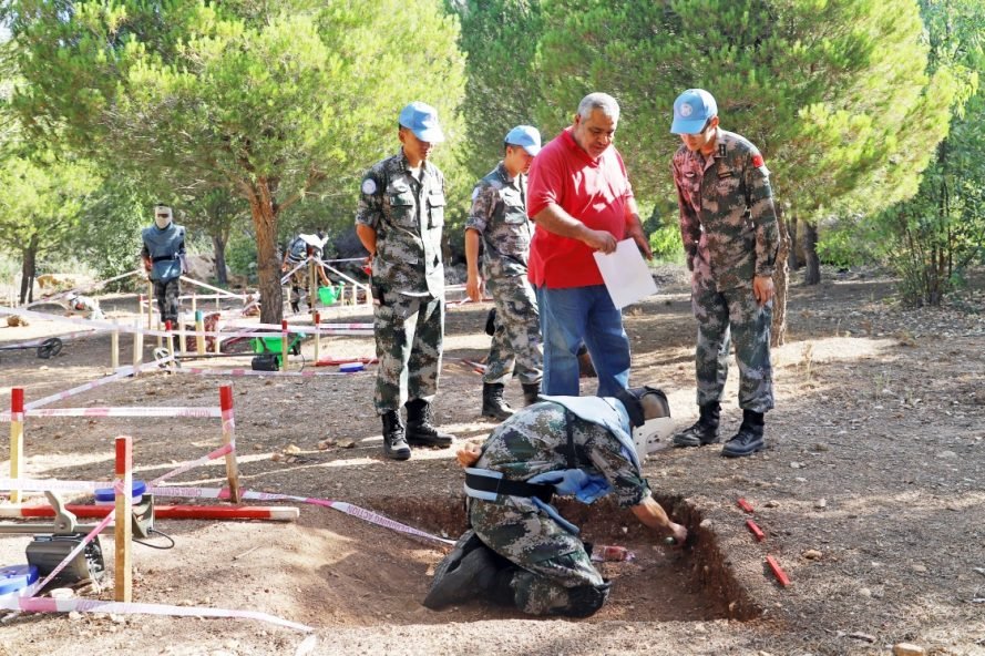 Chinese peacekeepers to Lebanon obtain UN mine clearance and EOD certifications