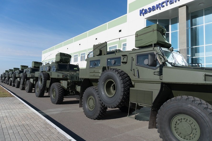 KPE concluded contract of delivery of “Arlan” armoured vehicles to Kazakh Army
