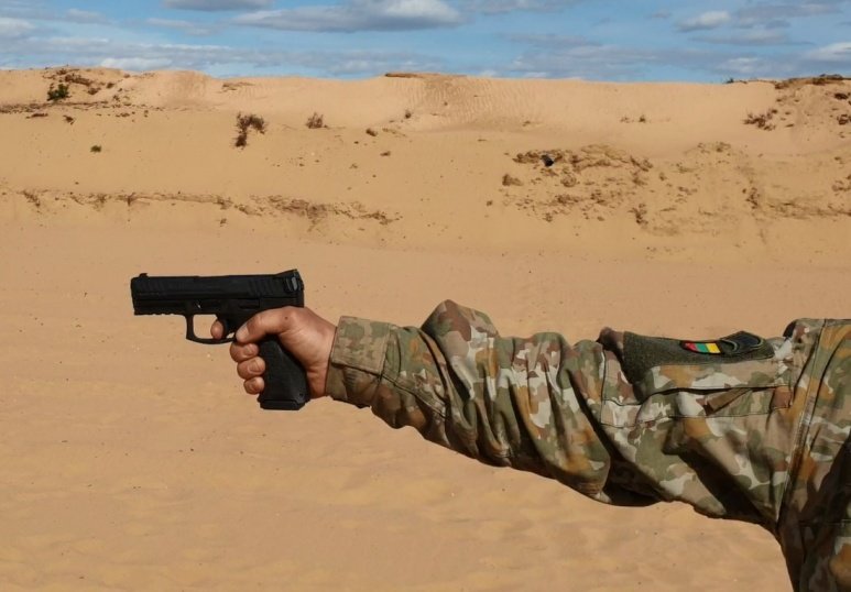 Lithuanian troops will be armed with German HK SF P9 SF pistols