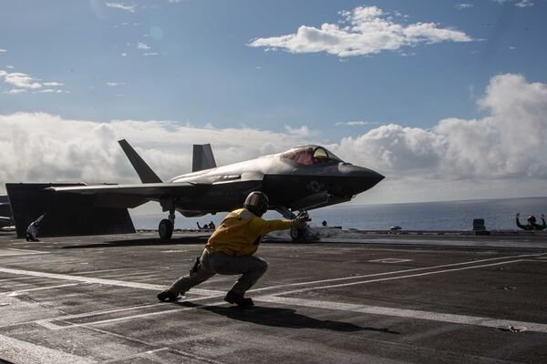 USMC deploys F-35C for first time