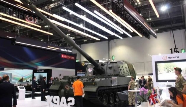 DSEI 2023: Hanwha unveils K9A2 Self-Propelled Howitzer with Soucy composite rubber tracks