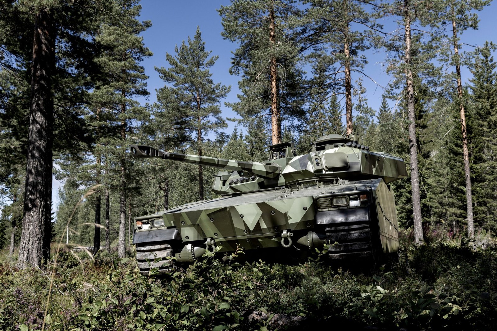 Sweden taps BAE Systems for new CV90 combat vehicles