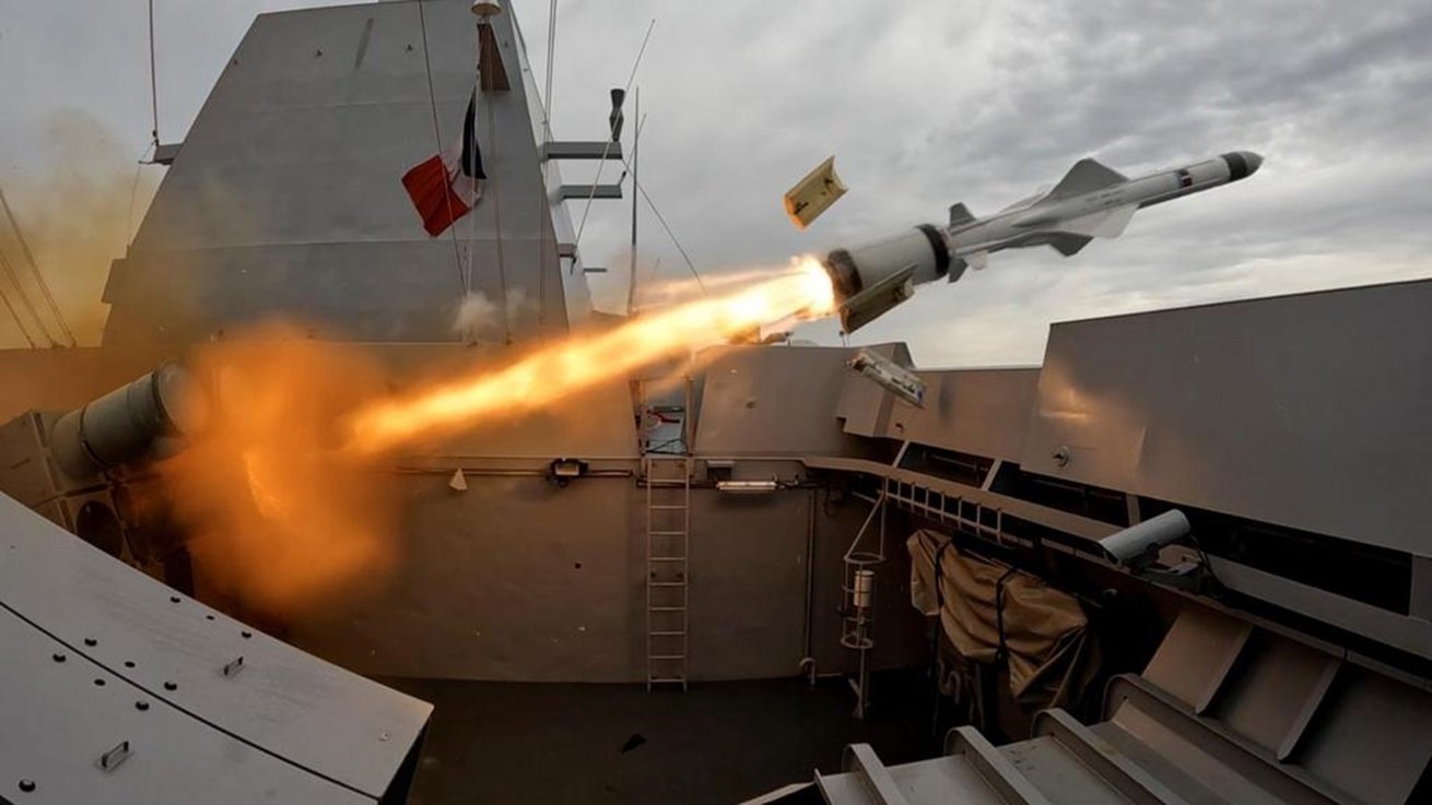 France buys latest version of Exocet missile for naval frigates