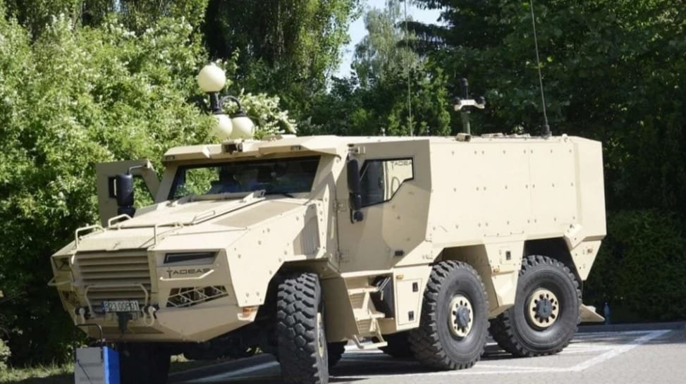 Poland unveils first prototype of Tatra-based Heron 6×6 armored command vehicle