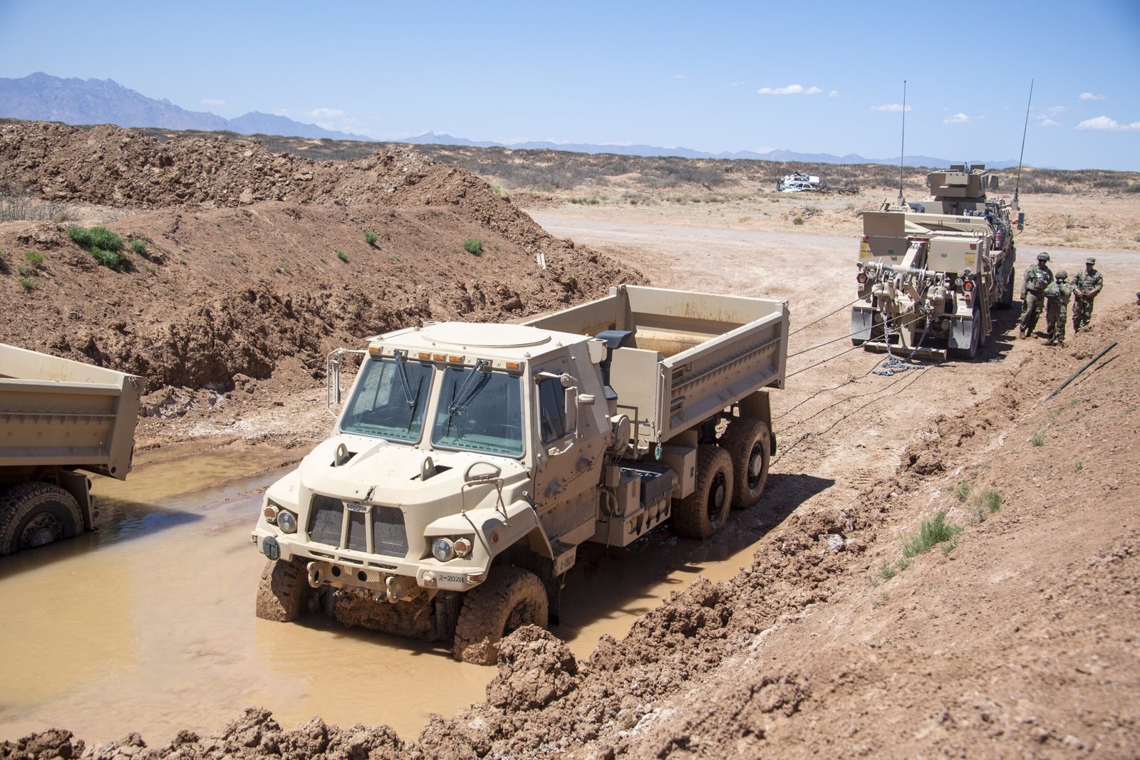 Oshkosh secures $108.9 million contract for Army trucks