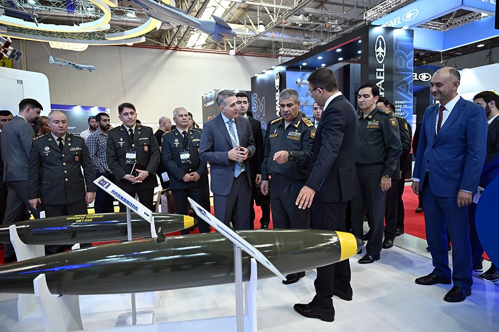 Azerbaijan Defense Minister got acquainted with the samples of military weapons and equipment presented at the exhibition