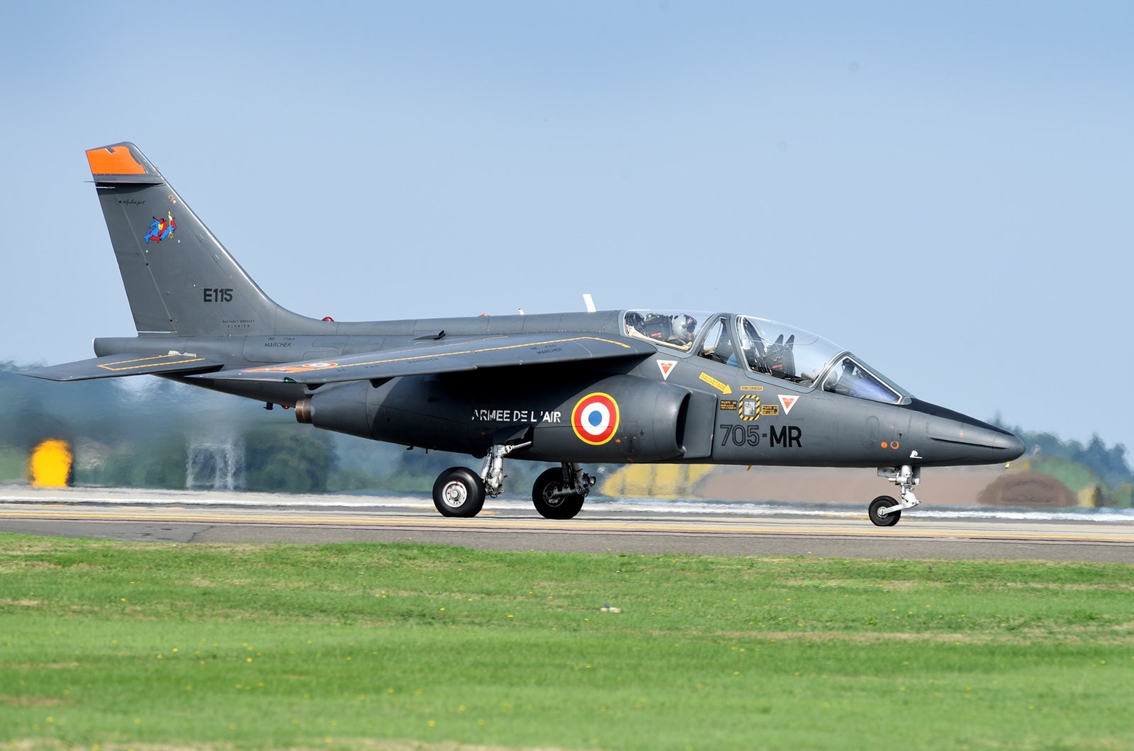 Nigeria buys twelve Alpha Jet aircraft from France