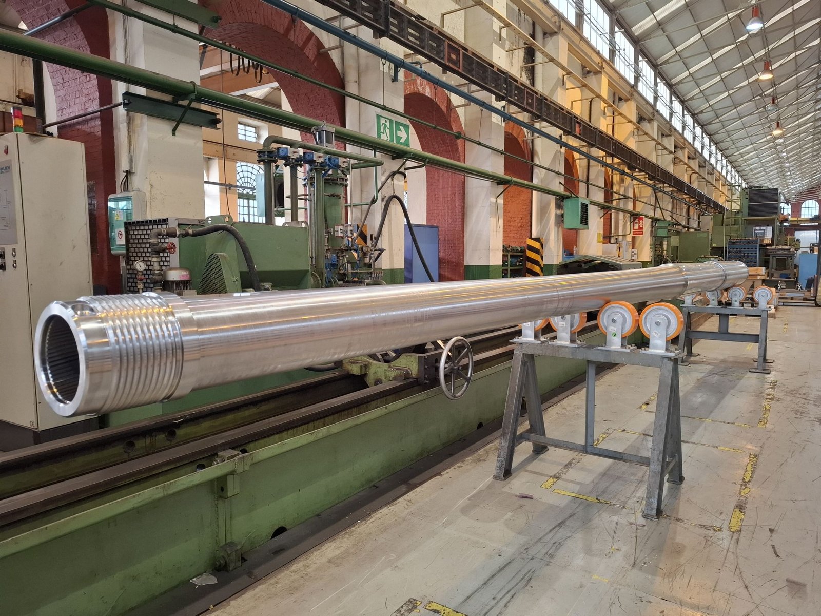 US receives European-made 155mm artillery barrel US receives European-made 155mm artillery barrel