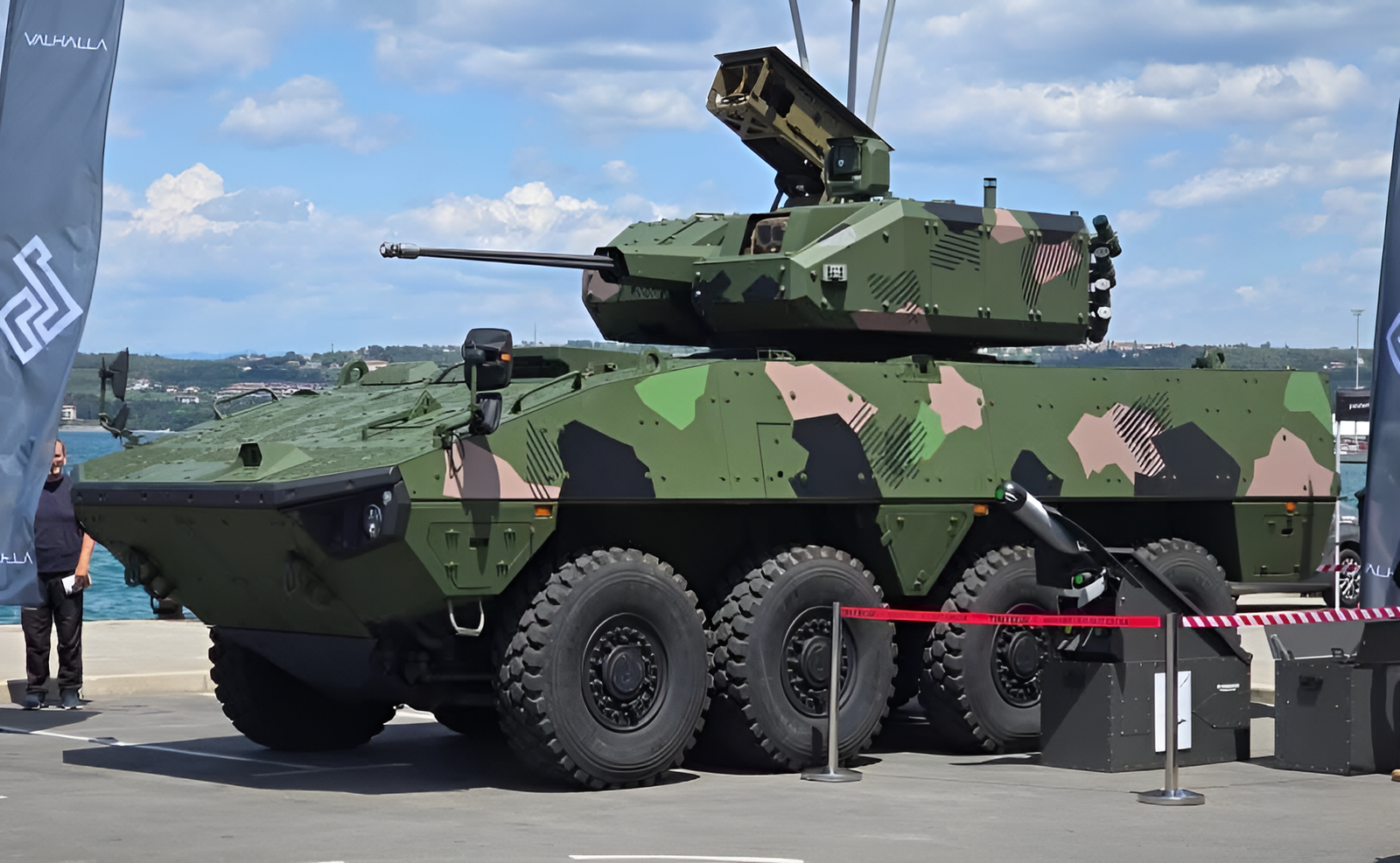 Slovenian firm unveils new 30mm turret for combat vehicles Slovenian firm unveils new 30mm turret for combat vehicles