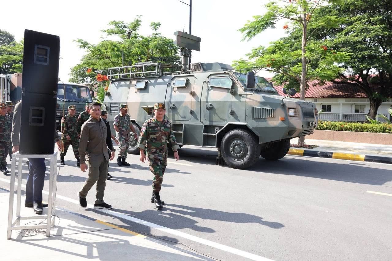New Chinese-made air defense systems unveiled in Cambodia New Chinese-made air defense systems unveiled in Cambodia