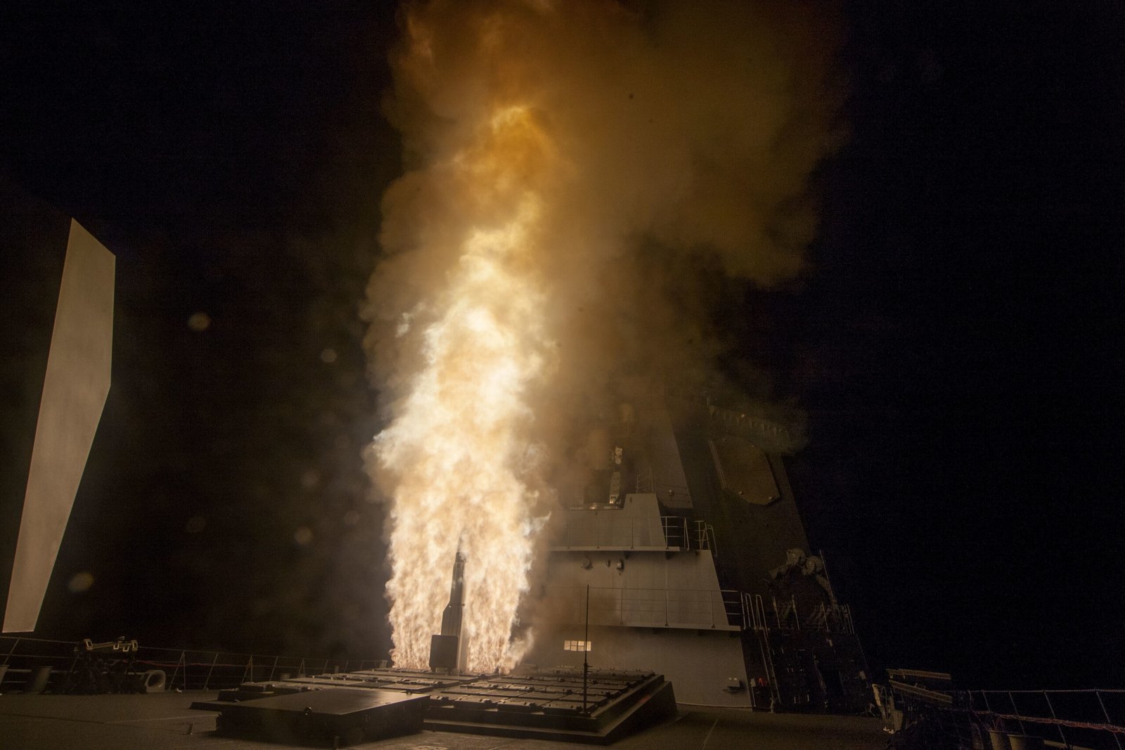 Lockheed gets $3B deal for Aegis missile defense
