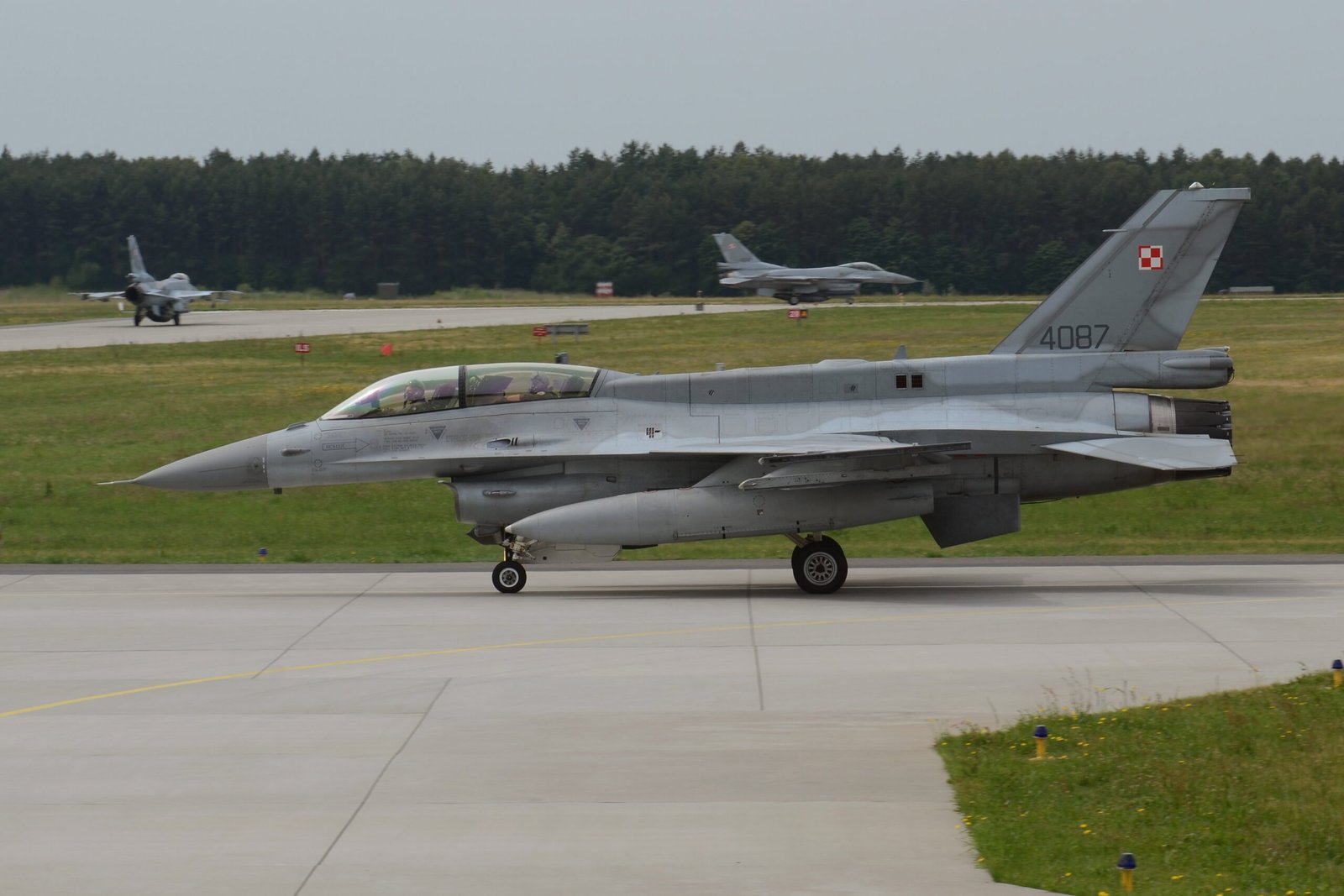 Poland Opts for Pragmatism in F-16 Upgrade Plan Poland Opts for Pragmatism in F-16 Upgrade Plan