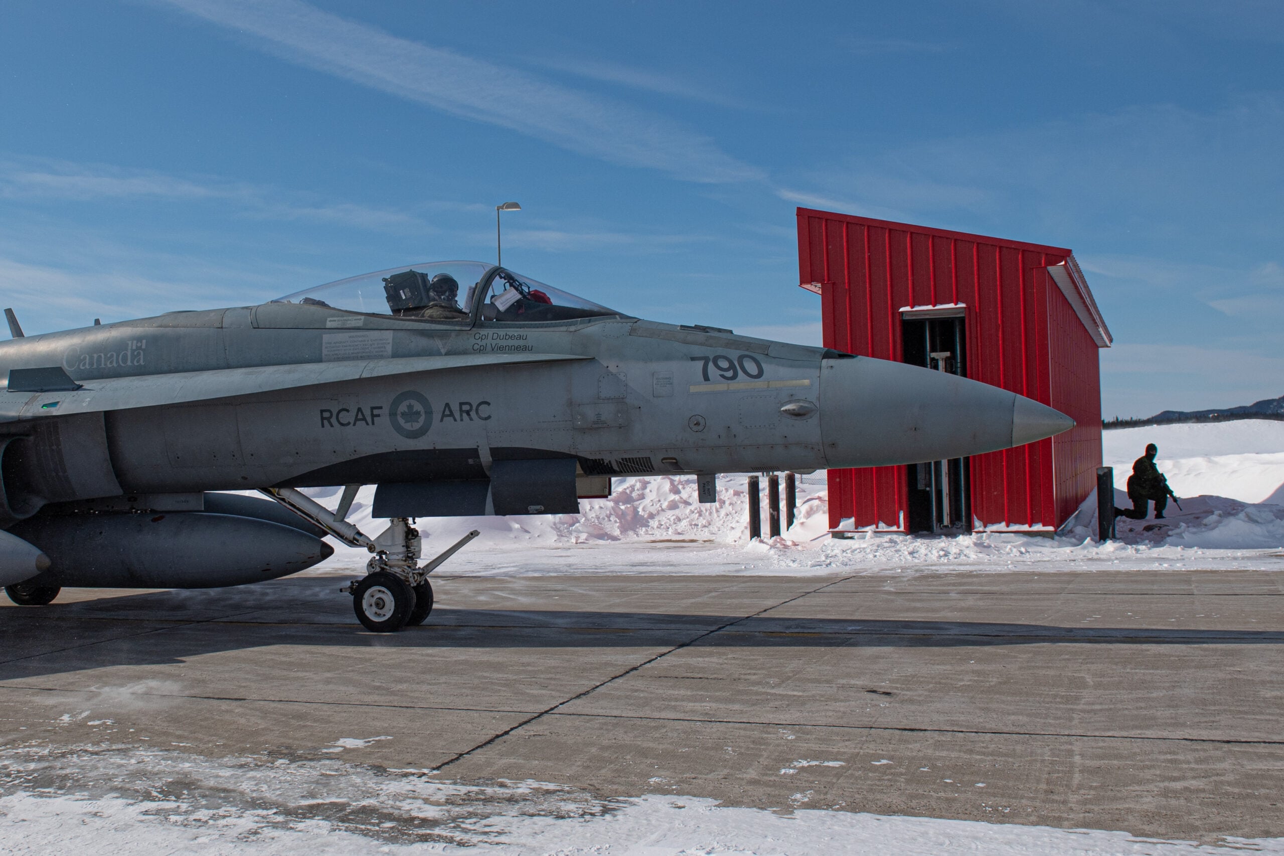 U.S. Clears $2.7B Bomb Sale to Canada