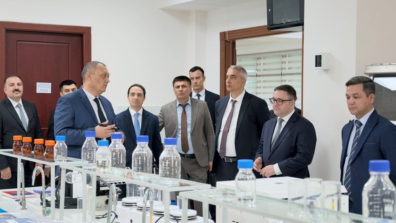 Delegation Led by Azerbaijan's Deputy Minister of Defence Industry Visits Uzbekistan 7 01KZBPNZ3K3HE3SPNDEXJK3B00 1
